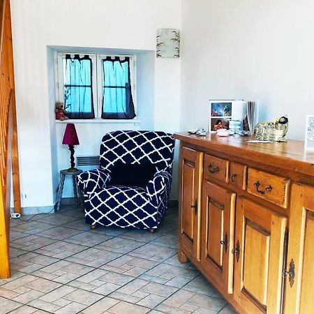 Maison De La Besliere Meuble De Tourisme 2 Etoiles Folligny Eksteriør bilde