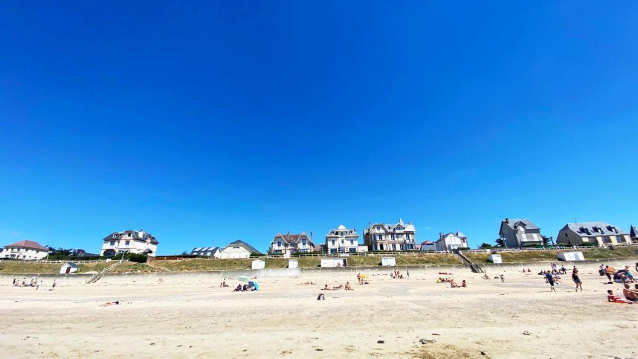 Maison De La Besliere Meuble De Tourisme 2 Etoiles Folligny Eksteriør bilde