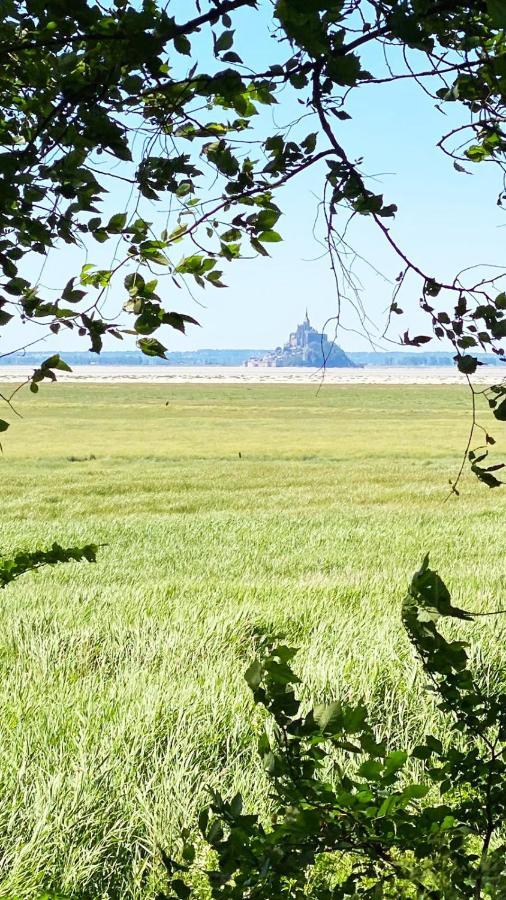 Maison De La Besliere Meuble De Tourisme 2 Etoiles Folligny Eksteriør bilde