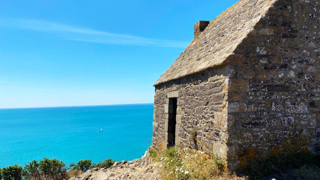 Maison De La Besliere Meuble De Tourisme 2 Etoiles Folligny Eksteriør bilde