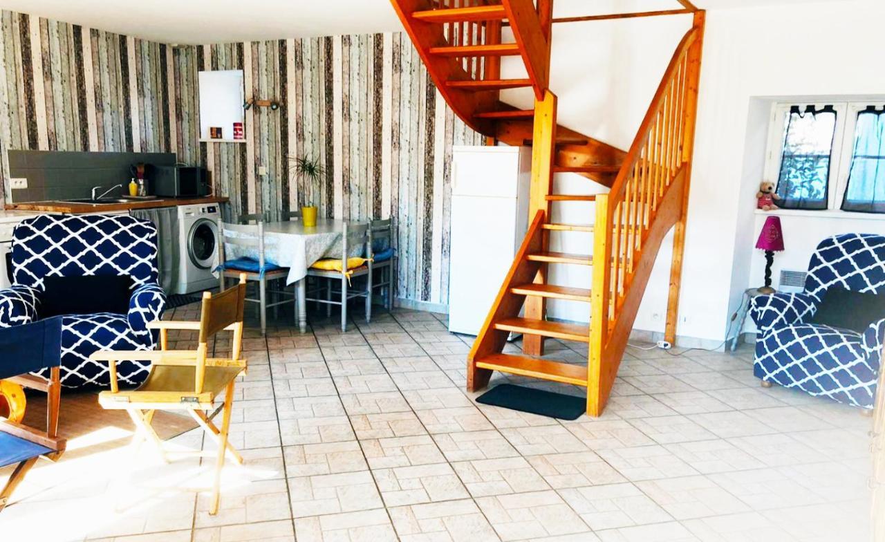 Maison De La Besliere Meuble De Tourisme 2 Etoiles Folligny Eksteriør bilde