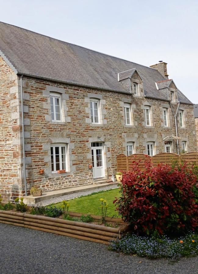 Maison De La Besliere Meuble De Tourisme 2 Etoiles Folligny Eksteriør bilde
