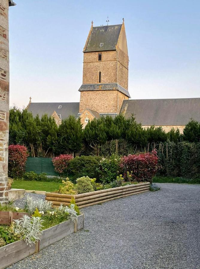 Maison De La Besliere Meuble De Tourisme 2 Etoiles Folligny Eksteriør bilde